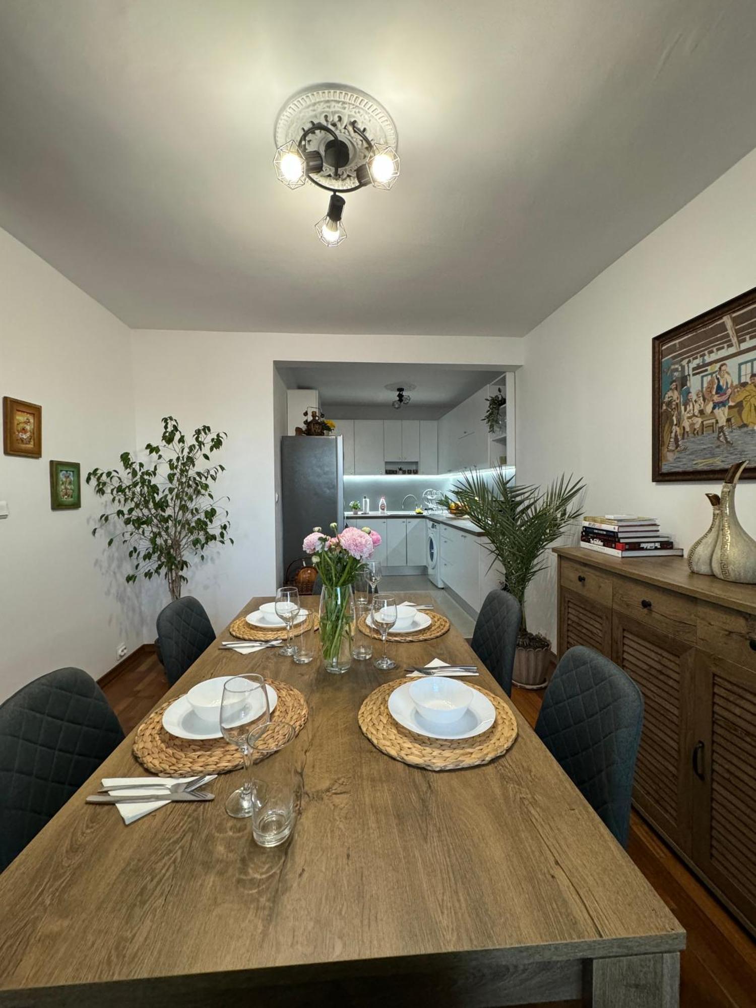 Kakavanen'S Sea View Apartment بالشيك المظهر الخارجي الصورة